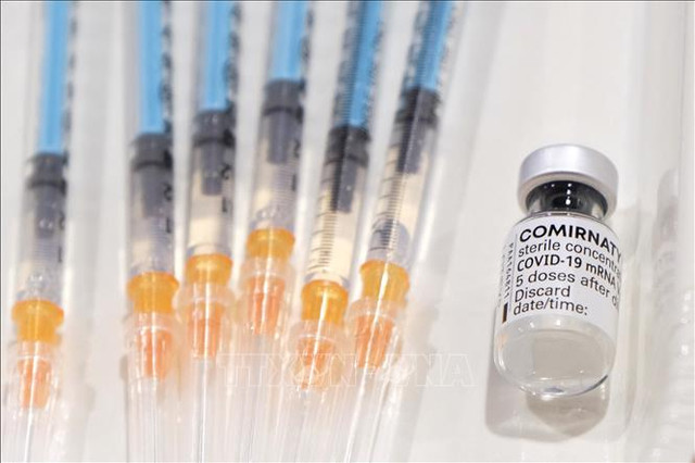 Vaccine Comirnaty phòng COVID-19 của Pfizer/BioNTech đã được Bộ Y tế phê duyệt Vaccine Comirnaty phong COVID-19 cua Pfizer/BioNTech da duoc Bo Y te phe duyet