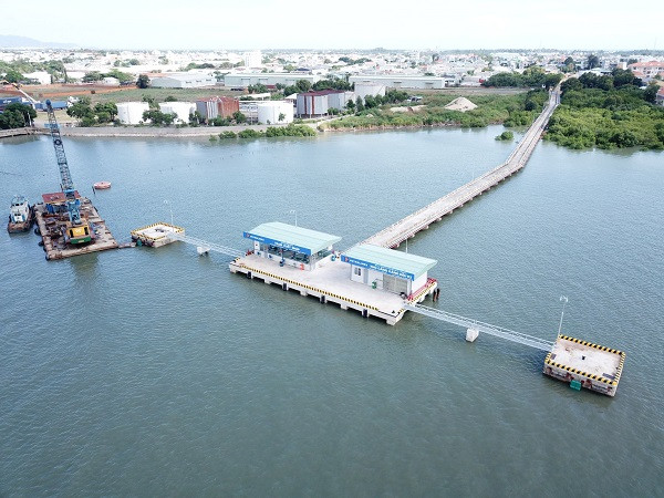 Thấy gì từ việc những gói thầu của Petrolimex Bà Rịa - Vũng Tàu chỉ một nhà thầu trúng? Thay gi tu viec nhung goi thau cua Petrolimex Ba Ria - Vung Tau chi mot nha thau trung?