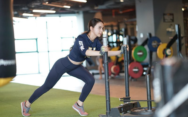 Những dấu hiệu tập gym quá mức gây hại sức khoẻ - Hình 3 Nhung dau hieu tap gym qua muc gay hai suc khoe-Hinh-3