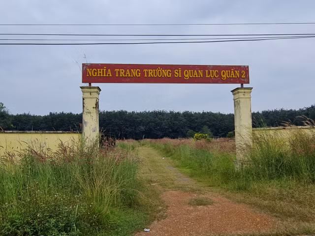 Vi sao cong ty An Phuoc co the hoat dong vo tu tren dat quoc phong?-Hinh-4