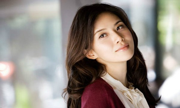 Rời khỏi tòa, vợ hớn hở còn tôi thì méo mặt nhìn bồ ôm bụng bầu Roi khoi toa, vo hon ho con toi thi meo mat nhin bo om bung bau