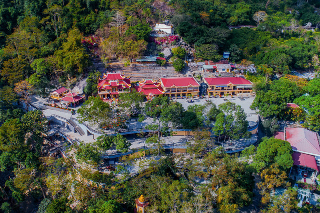 Cận cảnh cung đường lên 'Đệ nhất thiên sơn' Bà Đen - Hình 10 Can canh cung duong len 'De nhat thien son' Ba Den-Hinh-10