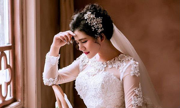 Ngày cưới vắng mặt chú rể nhưng đêm tân hôn lại vô cùng ngọt ngào Ngay cuoi vang mat chu re nhung dem tan hon lai vo cung ngot ngao