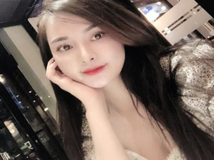 Còn D., 30 tuổi, từ tỉnh ngoài về Hà Nội. Nhờ Gym và các phòng tập thể hình nổi tiếng ở Hà Nội, D. có được thu nhập kha khá, bằng công việc hướng dẫn – huấn luyện người mới tập. Học viên của Nguyễn, nhiều người là nữ, và cũng nhiều độ tuổi.