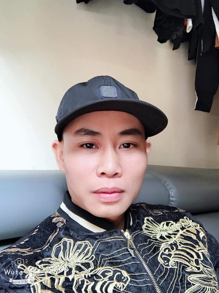 Tối 26/8, Tú hẹn chị Trang ra quán cà phê Mộc (tổ 7, phường Túc Duyên) để giải quyết. Quá trình trao đổi, chị Trang có lời nói thách thức nên Tú đã rút súng bắn chị Trang và anh Tùng (chồng chị Trang).