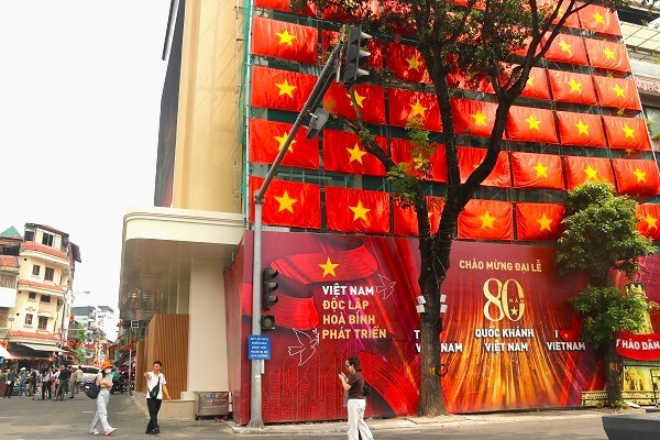 Địa điểm chụp ảnh được nhiều người, đặc biệt là giới trẻ yêu thích dịp A80.