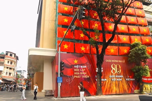 Địa điểm chụp ảnh được nhiều người, đặc biệt là giới trẻ yêu thích dịp A80.