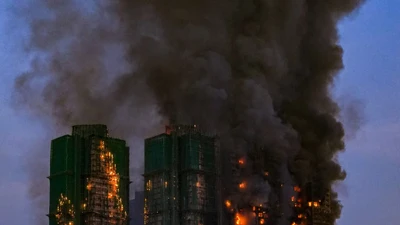 Thương vong mới nhất trong vụ cháy chung cư ở Hong Kong