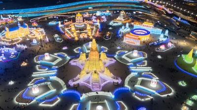 Cảnh tượng choáng ngợp tại 'thành phố băng' Cáp Nhĩ Tân