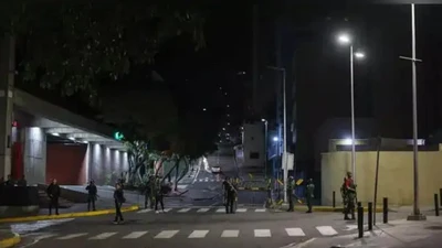 Nhiều tiếng súng nổ gần Cung điện Miraflores ở thủ đô Venezuela