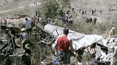 Lật xe buýt du lịch ở Mexico, hàng chục người thương vong