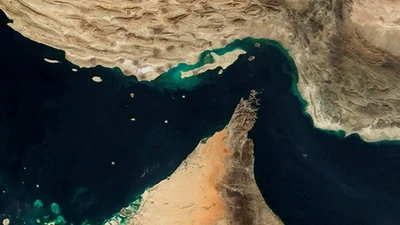 Hình ảnh tàu chở dầu xếp hàng dài ở eo biển Hormuz