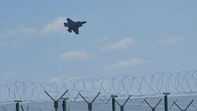 Châu Âu bảo vệ căn cứ, sơ tán công dân giữa xung đột Trung Đông