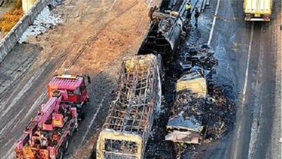 Tai nạn liên hoàn trên cao tốc ở Hàn Quốc, 6 người thương vong