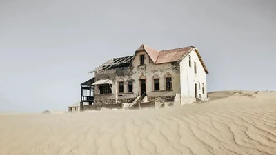 Cảnh kinh ngạc bên trong thị trấn 'ma' từng là mỏ kim cương