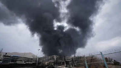 'Mưa đen' độc hại đe dọa người dân Iran