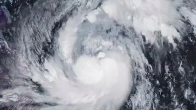 Bão Fung-Wong tiến gần, hàng nghìn người ở Philippines sơ tán