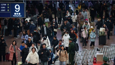 Hình ảnh người dân đổ về quê ăn Tết ở Trung Quốc