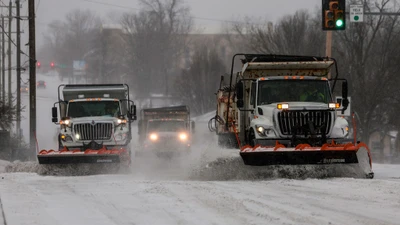Bão mùa đông càn quét nước Mỹ, hàng nghìn chuyến bay bị hủy