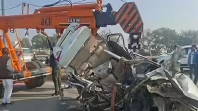 Xe tải mất lái gây tai nạn liên hoàn, 4 người thiệt mạng