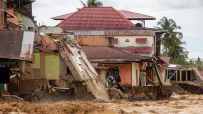 Số người tử vong do lũ lụt, lở đất ở Indonesia tăng lên 442