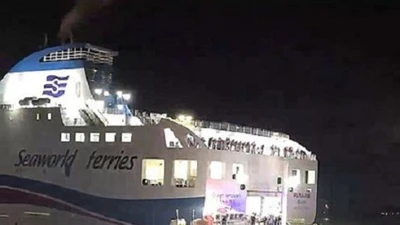 Diễn biến vụ phà chở 267 người mắc cạn ngoài khơi bờ biển Hàn Quốc