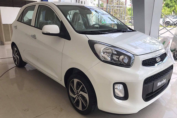 Với giá bán tương đối thấp, Kia Morning AT là lựa chọn hợp lý cho những khách hàng chỉ dùng xe để di chuyển trong thành phố, hay dành cho những người mua xe để kinh doanh dịch vụ, tham gia taxi công nghệ...