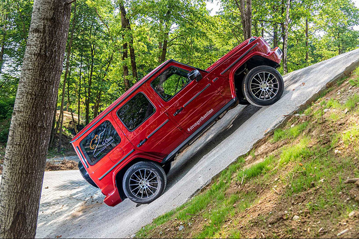 Hiện tại hãng xe sang Đức vẫn chưa công bố giá bán cho Mercedes-Benz G-Class phiên bản “Stronger Than Time” nhưng chắc chăn nó sẽ không hề rẻ hơn so với phiên bản thường đang được bày bán.