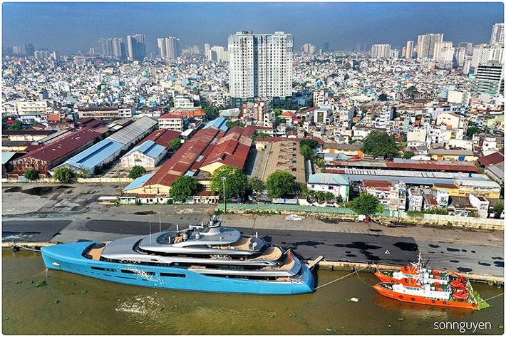 Theo công bố, vận tốc tối đa của Aviva đạt được là 20 hải lý/giờ (37km/h) và vận tốc hành trình tối ưu là 14 hải lý/giờ (26km/h). Hệ động lực của Aviva gồm 02 động cơ diesel MTU 16V 4000 M73L, với mỗi động cơ có công suất cực đại đạt 2.880kW (3.862 mã lực) tại 2.050 vòng/phút.