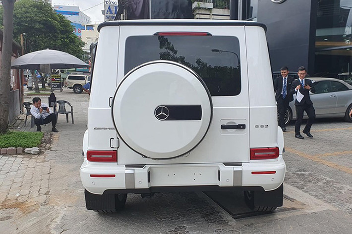 G63 2019 mới cũng cho khả năng off-road cũng như khả năng xử lý khi vào cua tốt hơn, đồng thời cũng tận dụng tối ưu sức mạnh từ khối động cơ V8 4.0L tăng áp kép của AMG. Khối động cơ mới cho ra công suất 577 mã lực và momen xoắn 850 Nm, kết hợp cùng hộp số tự động 9 cấp.