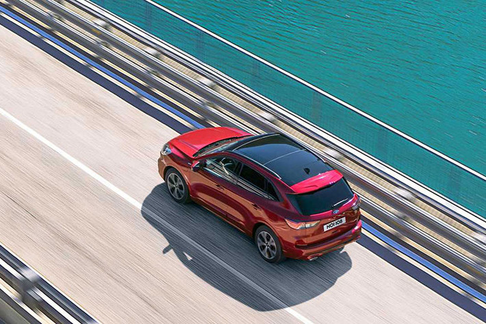 Giá xe Ford Kuga 2019 hiện chưa được công bố chính thức, tuy nhiên nó được kỳ vọng sẽ là mẫu SUV quan trọng của nhà sản xuất Mỹ tại thị trường châu Âu trong thời gian a mắt sắp tới đây.