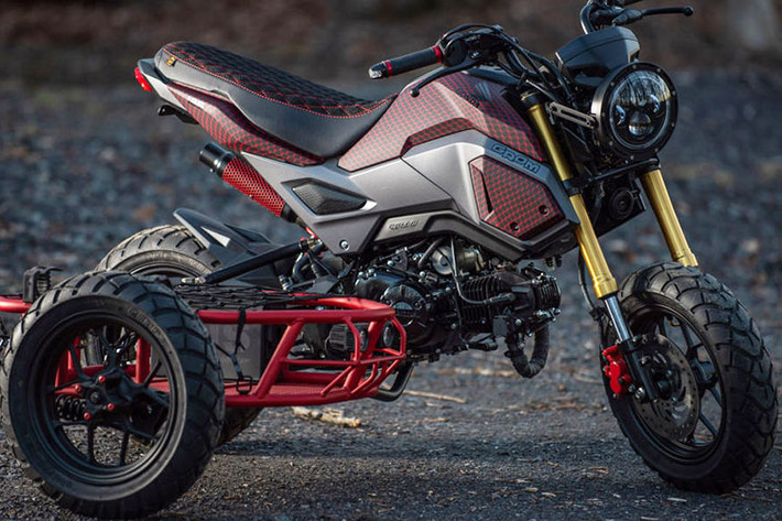 Trong đó, số lượng xe độ cũng như đồ đồ cho Honda MSX 125 là đáng chú ý nhất. Mới đây, một xưởng độ xe tại Mỹ có tên Industrial Moto đã cho ra lò một bản độ vô cùng độc đáo là Grom Sidecar với tên gọi GUS (Viết tắt của Grom Utility Sidercar: Xe Sidecar đa dụng Grom).