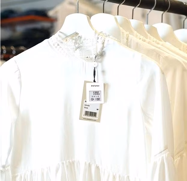 Nếu để ý, bạn sẽ thấy giá nhiều sản phẩm kết thúc bằng số 9. Điều này khiến khách hàng có cảm giác rằng nhà phân phối đã giảm thiểu tối đa chi phí và đưa ra mức giá tốt nhất cho món hàng. Ảnh: KickAlert.