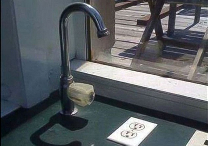 Sự kết hợp tệ nhất giữa điện và nước.