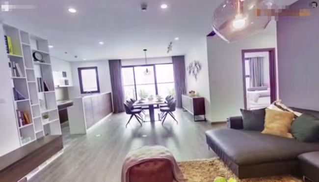 Không chỉ mua nhiều bất động sản tại Việt Nam, vợ chồng Trấn Thành - Hari Won còn chứng tỏ mức độ kiếm tiền đỉnh cao của bản thân khi Trường Giang từng tiết lộ Trấn Thành Hari Won còn sở hữu 3 ngôi nhà bên Mỹ.