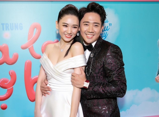 Tròn 3 năm về chung một mái nhà, vợ chồng Trấn Thành và Hari Won được mệnh danh là một trong những cặp vợ chồng giàu có nhất showbiz bởi sở hữu khối tài sản kếch xù.