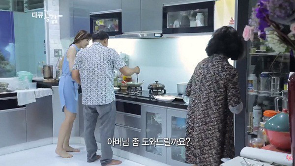 Đến tháng 5/2019, Trấn Thành và Hari Won đã tậu được một căn hộ cao cấp rộng hơn 100 m2, 3 phòng ngủ với giá 7 tỷ 500 triệu, có view hồ Tây để tiện cho những chuyến lưu diễn không phải tốn kém thuê khách sạn.