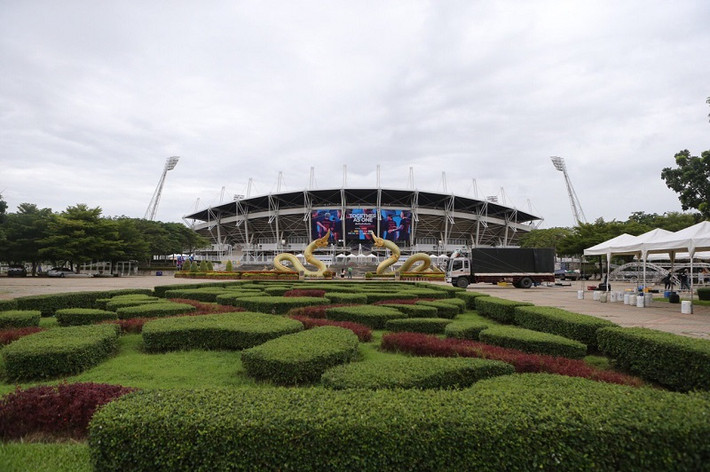 Mặt trước sân Thammasat nhìn từ xa. Ảnh: Vietnam9