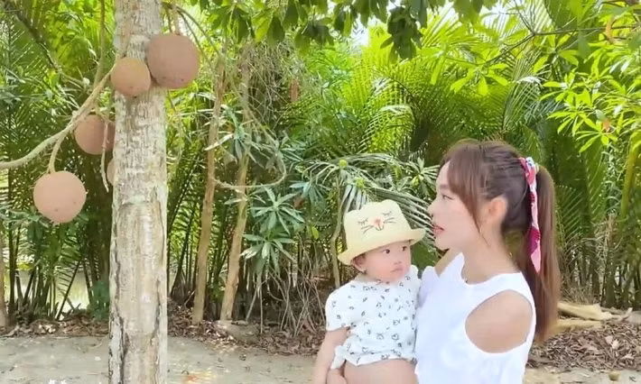 Do diện tích lớn nên Minh Hằng phải thuê 2 người quán xuyến và trông nom. Nguồn ảnh: chụp màn hình