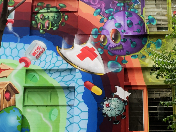 Cùng với mong ước điều chế vacxin bảo vệ con người