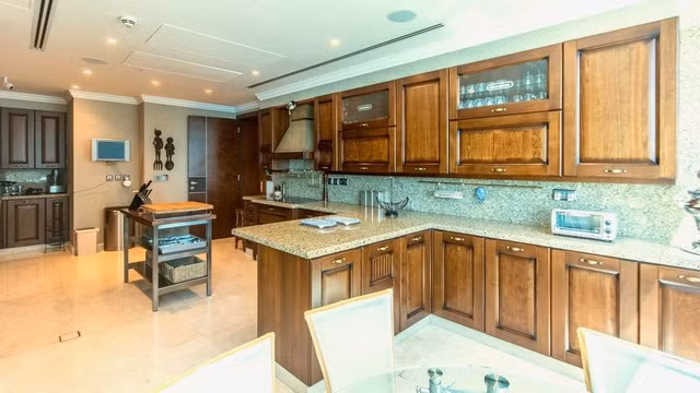 Phòng bếp theo phong cách cổ điển.