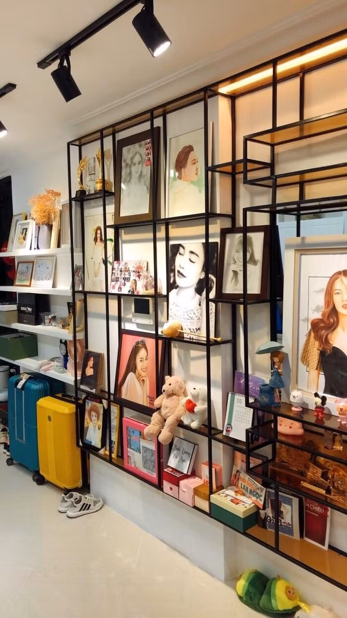 Vài năm gần đây, Lan Ngọc là một cái tên “nổi đình nổi đám”, xuất hiện trong loạt gameshow, đi sự kiện, quay quảng cáo...