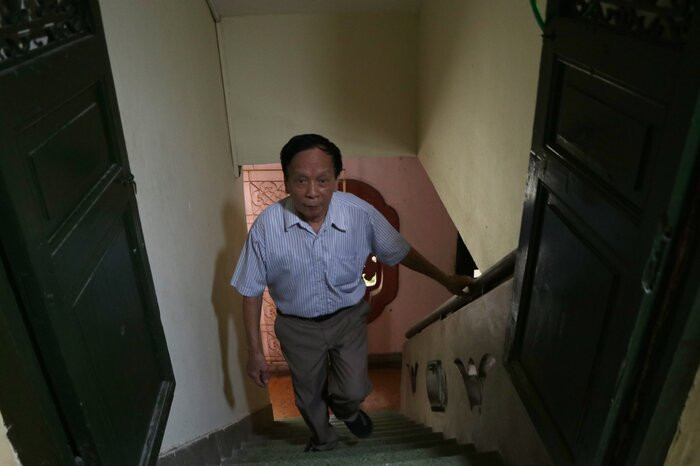 Biệt thự được xây 2 tầng mang phong cách kiến trúc Pháp kết hợp với kiến trúc đình làng Việt cổ. Ảnh: Saostar.