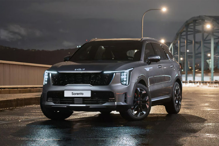 Sự kiện ra mắt Kia Sorento HEV 2025 tại Philippines hứa hẹn sẽ thu hút sự quan tâm lớn từ giới mộ điệu và khách hàng khu vực Đông Nam Á. Đây có thể là bước đệm quan trọng để Kia mở rộng dòng xe hybrid của mình sang các thị trường tiềm năng khác, bao gồm cả Việt Nam.