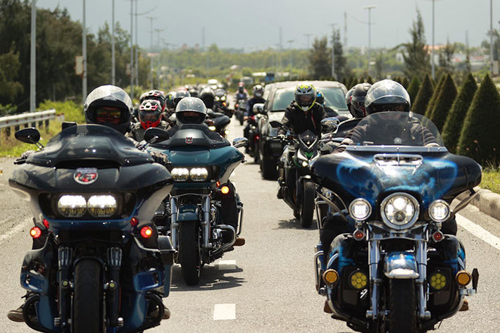 Ngoài ra sau sự kiện này, Ban tổ chức cũng sẽ cùng các CLB bán những vật phẩm, đồ dùng xe môtô gây quỹ để tổ chức những chương trình thiện nguyện đến với những gia đình khó khăn, tổ chức các chuyến đi hỗ trợ trẻ em có hoàn cảnh đặc biệt trên khắp cả nước... để giúp cuộc sống ngày càng tốt đẹp hơn!