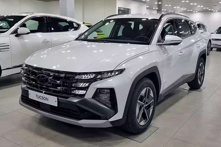 Thông tin từ một tư vấn bán hàng cho biết, Hyundai Tucson 2025 mới dự kiến sẽ được ra mắt người tiêu dùng Việt trong tháng 10/2024 tới đây.