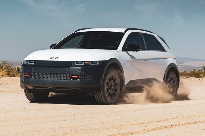 Mức giá xe Hyundai IONIQ 5 XRT 2025 chưa được công bố chính thức, nó sẽ có mặt tại các đại lý ở thị trường Mỹ vào mùa thu năm nay và chưa có thông tin bán ra tại những thị trường khác.