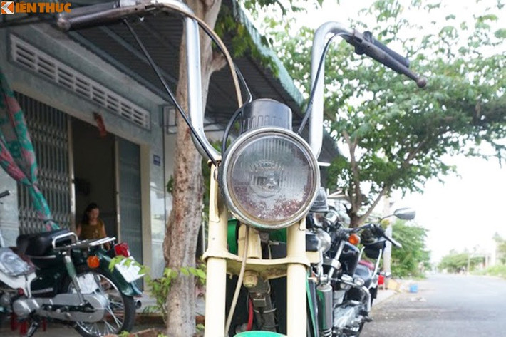 Những chiếc xe máy Babetta của Tiệp Khắc rất được ưa chuộng ở Việt Nam những năm 80 của thế kỷ trước, ở thời điểm đó chỉ những gia đình khá giả hoặc có người nhà đi xuất khẩu lao động ở Tiệp Khắc thì mới có thể mua được loại xe máy "đình đám" này.