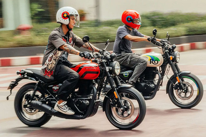 Mức giá xe Royal Enfield Hunter 350 2025 dao động từ 176.750 – 181.750 Rupee (khoảng 53,87-55,4 triệu đồng). Các nâng cấp chỉ áp dụng cho các bản Metro và Metro Rebel, trong khi bản Retro cơ bản vẫn giữ nguyên từ khi ra mắt năm 2022 nhưng được xếp vào dòng 2025.