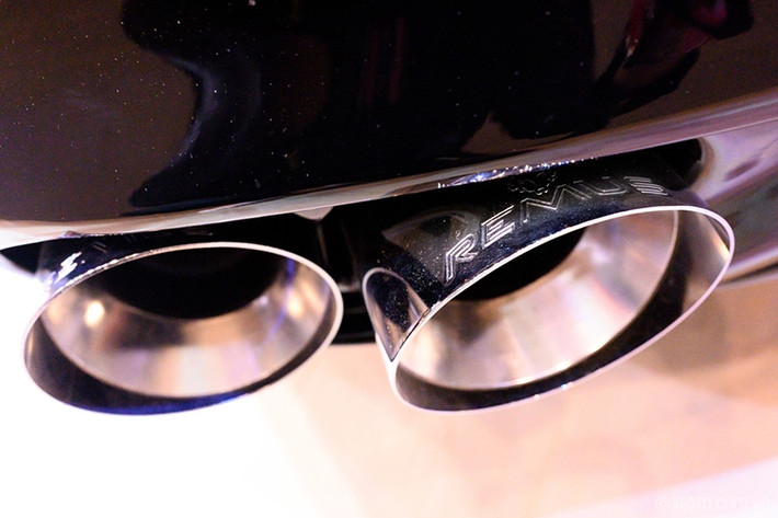 Nếu quả thực như vậy, VinFast President sẽ sở hữu khối động cơ V8 dung tích 6.2L có công suất tối đa đạt 455 mã lực và mô-men xoắn cực đại lên tới 624 Nm, giúp xe có khả năng đạt tốc độ tối đa lên tới 300 km/h. Đồng thời, với việc sở hữu động cơ lớn như vậy số lượng xe sẽ không nhiều.